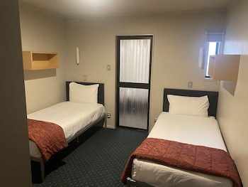 Bentleys Motor Inn