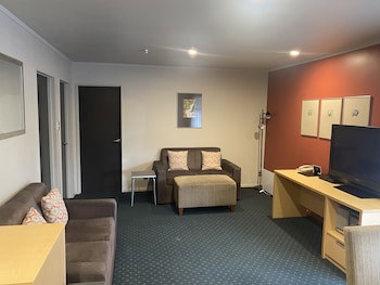 Bentleys Motor Inn