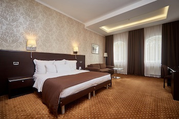 Aleksandrovskiy Hotel