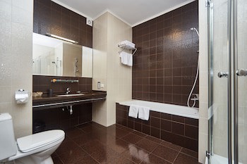 Aleksandrovskiy Hotel