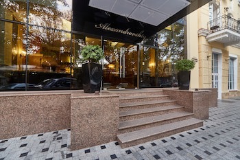 Aleksandrovskiy Hotel