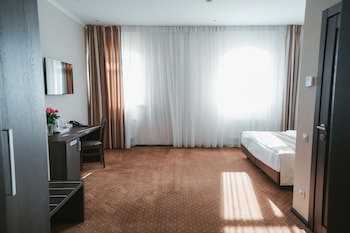 Aleksandrovskiy Hotel