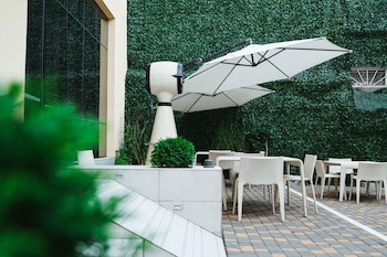 Aleksandrovskiy Hotel