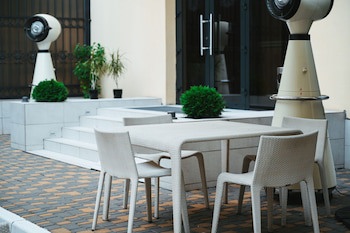 Aleksandrovskiy Hotel