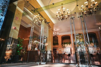 Aleksandrovskiy Hotel
