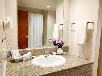 Diamond Plaza Hotel Suratthani