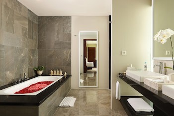 Amadea Resort & Villas