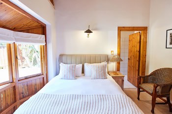 Under Milkwood Resort