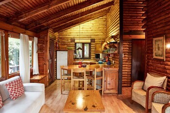 Under Milkwood Resort