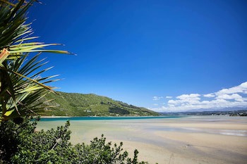 Under Milkwood Resort