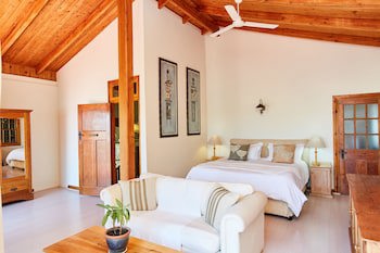 Under Milkwood Resort