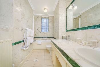 44 Curzon Street Apartments By Mansley