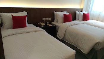 Emperor Hotel