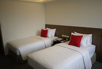Emperor Hotel