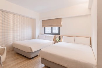 Check Inn Express Kaohsiung Love River