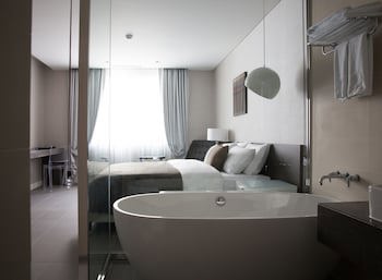 Mate Hotel Bundang