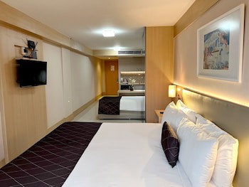 Cullinan Hplus Premium