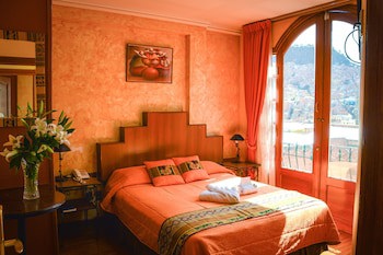 Las Brisas Hotel