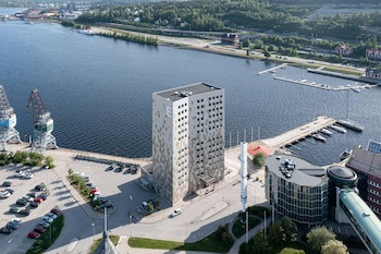 Elite Plaza