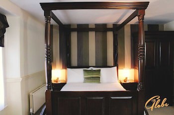 The Globe Inn