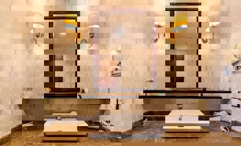 Wellborn Luxury Hotel