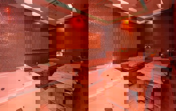 Wellborn Luxury Hotel