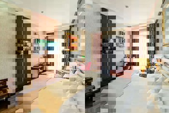 Wellborn Luxury Hotel