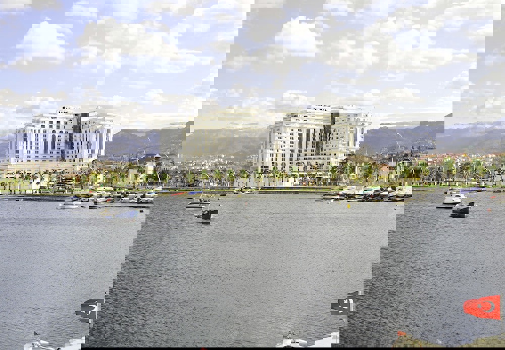 Wellborn Luxury Hotel