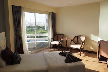 Grand Jomtien Palace Hotel
