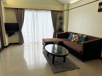 Grand Jomtien Palace Hotel