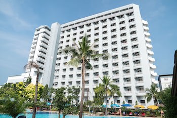 Grand Jomtien Palace Hotel