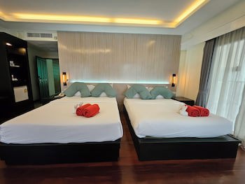 Grand Jomtien Palace Hotel