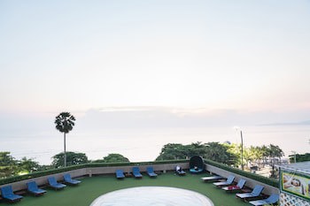 Grand Jomtien Palace Hotel