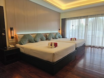 Grand Jomtien Palace Hotel