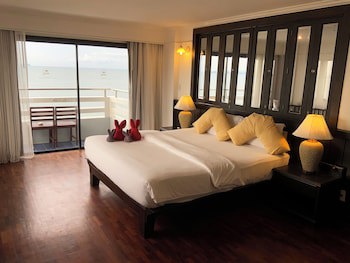 Grand Jomtien Palace Hotel
