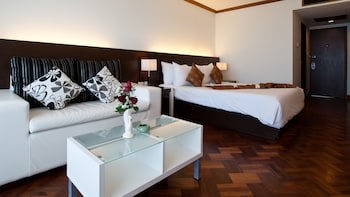 Grand Jomtien Palace Hotel