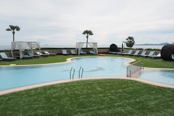 Grand Jomtien Palace Hotel