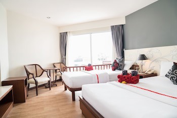 Grand Jomtien Palace Hotel