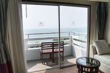Grand Jomtien Palace Hotel
