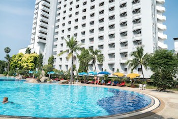 Grand Jomtien Palace Hotel