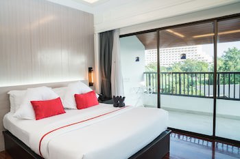 Grand Jomtien Palace Hotel
