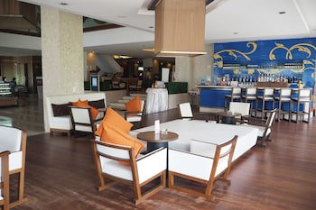 Grand Jomtien Palace Hotel