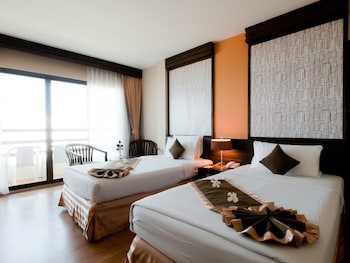 Grand Jomtien Palace Hotel