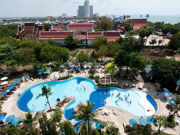 Grand Jomtien Palace Hotel