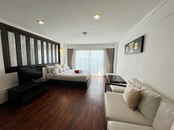 Grand Jomtien Palace Hotel