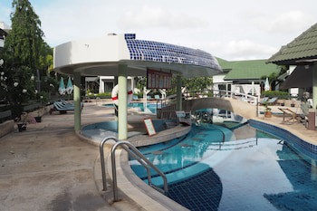 Grand Jomtien Palace Hotel