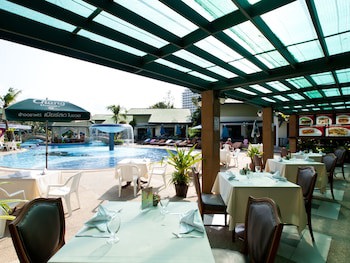 Grand Jomtien Palace Hotel