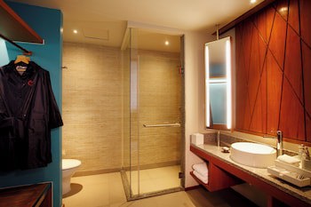 Centara Ras Fushi Resort & Spa Maldives (Adults Only)