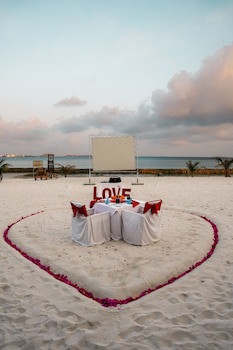 Centara Ras Fushi Resort & Spa Maldives (Adults Only)