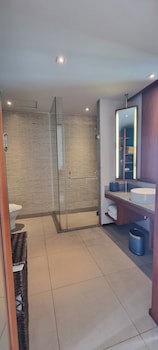 Centara Ras Fushi Resort & Spa Maldives (Adults Only)